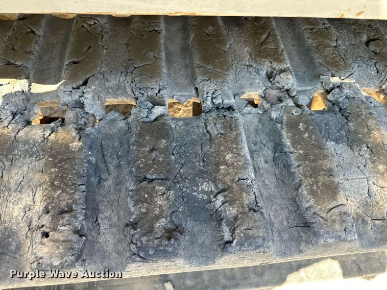 image for item EJ7264 2015 Takeuchi TL12 tracked skid steer loader