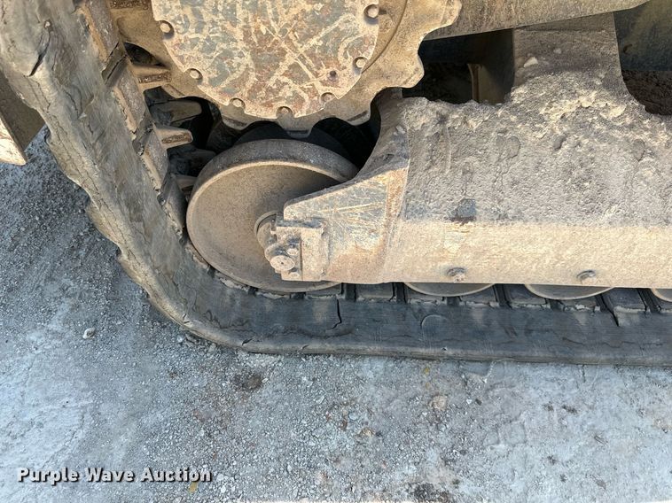 image for item EJ7264 2015 Takeuchi TL12 tracked skid steer loader