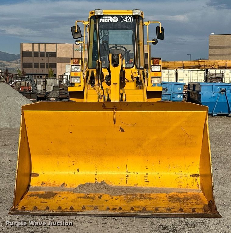 image for item EJ8975 1996 Case 621B wheel loader