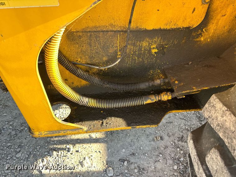 image for item EJ8975 1996 Case 621B wheel loader