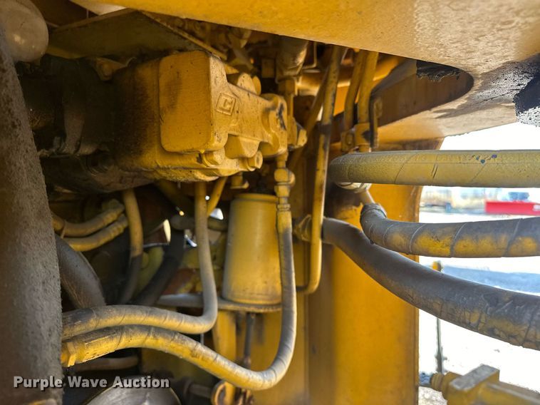 image for item EJ8975 1996 Case 621B wheel loader