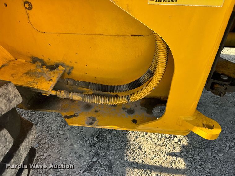 image for item EJ8975 1996 Case 621B wheel loader