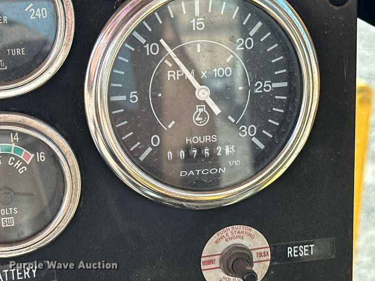 image for item EJ8975 1996 Case 621B wheel loader