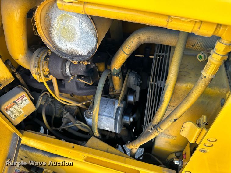 image for item EJ8975 1996 Case 621B wheel loader