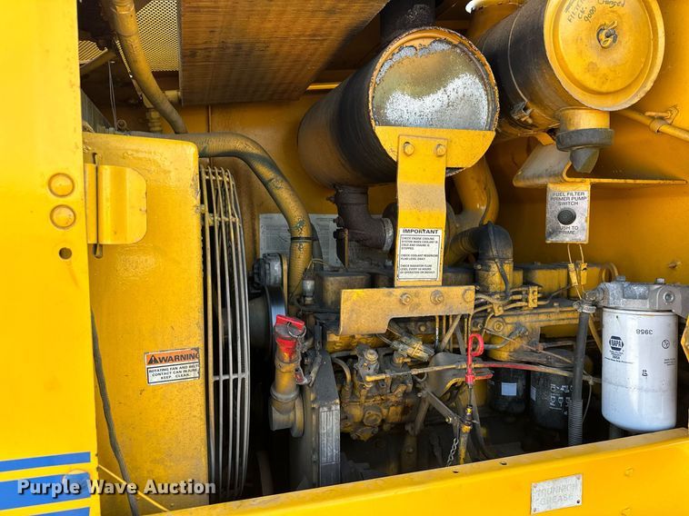 image for item EJ8975 1996 Case 621B wheel loader