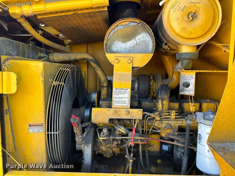 image for item EJ8975 1996 Case 621B wheel loader