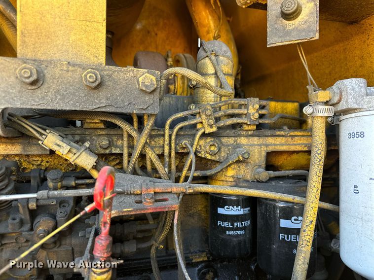 image for item EJ8976 1996 Case  621B wheel loader