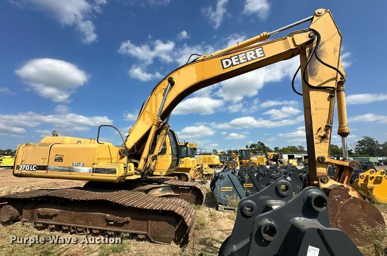 image for item EK0009 2001 John Deere 270LC excavator