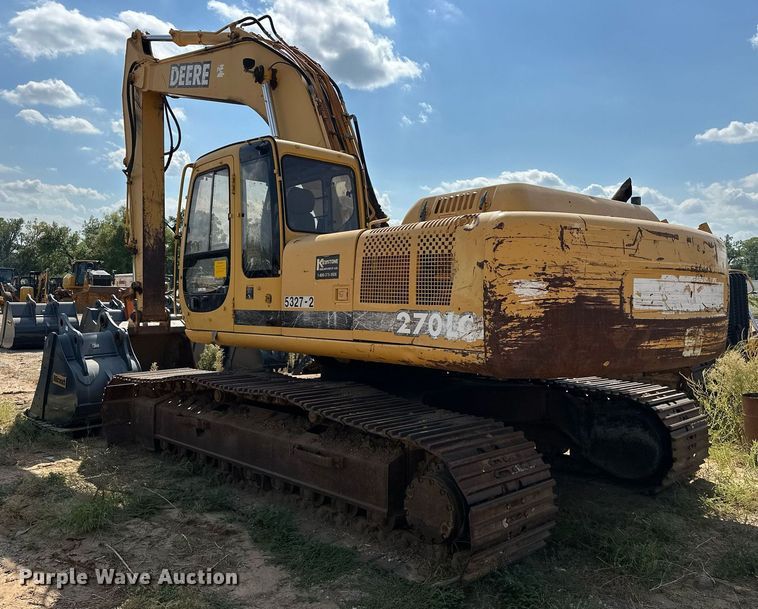 image for item EK0009 2001 John Deere 270LC excavator