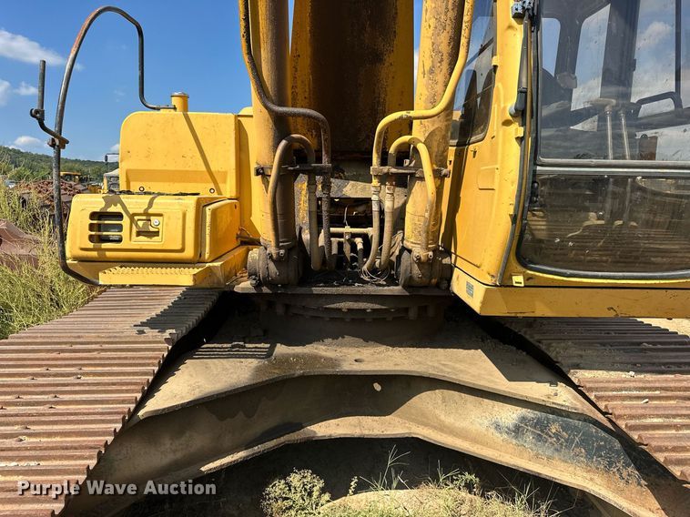 image for item EK0009 2001 John Deere 270LC excavator