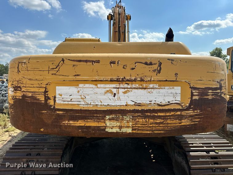 image for item EK0009 2001 John Deere 270LC excavator