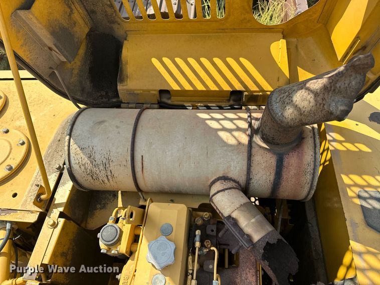 image for item EK0009 2001 John Deere 270LC excavator