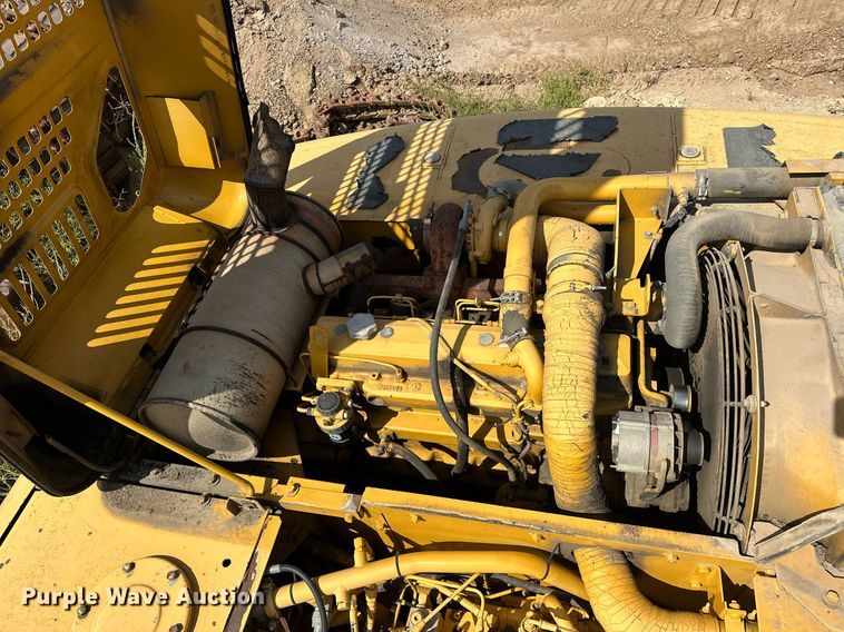 image for item EK0009 2001 John Deere 270LC excavator