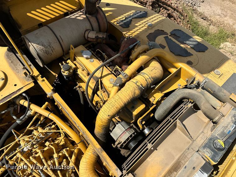 image for item EK0009 2001 John Deere 270LC excavator