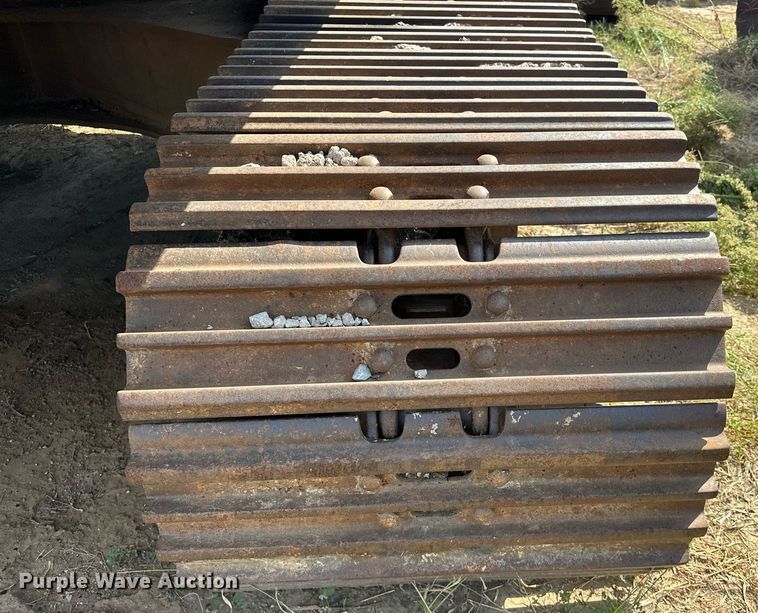 image for item EK0009 2001 John Deere 270LC excavator