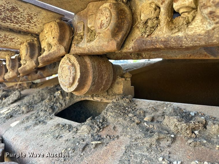 image for item EK0009 2001 John Deere 270LC excavator