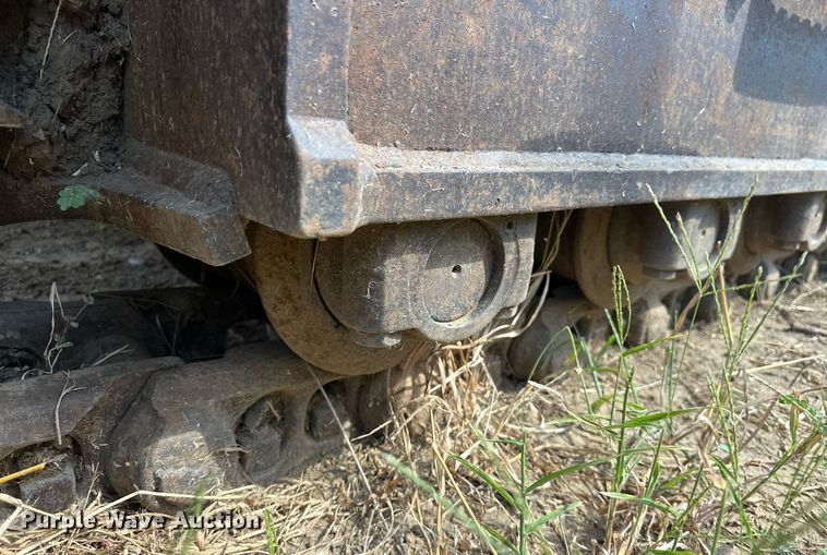 image for item EK0009 2001 John Deere 270LC excavator