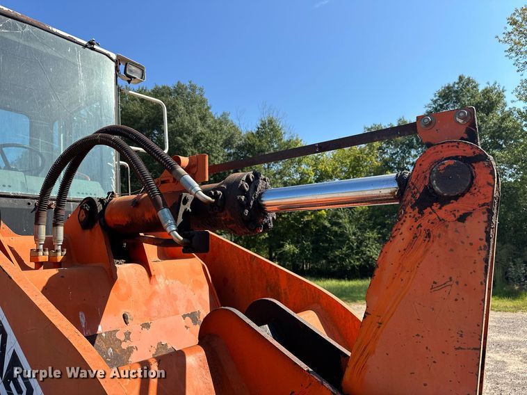 image for item EK0010 2003 Daewoo  Mega 200-III wheel loader