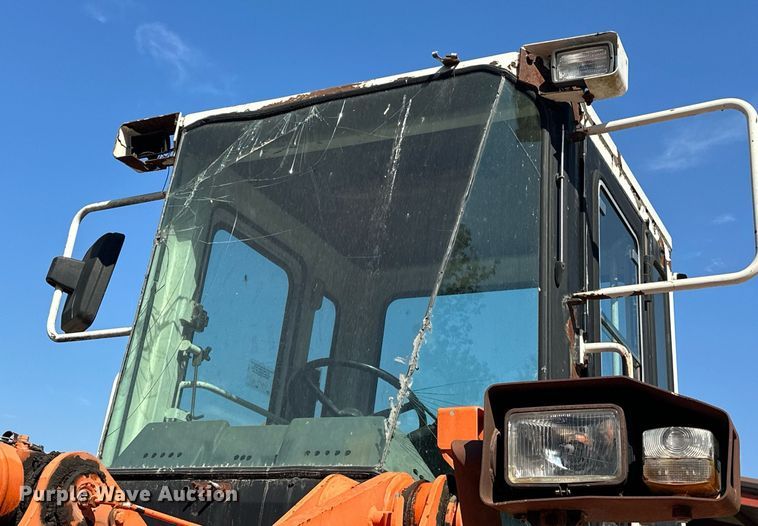 image for item EK0010 2003 Daewoo  Mega 200-III wheel loader