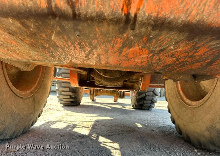 image for item EK0010 2003 Daewoo  Mega 200-III wheel loader