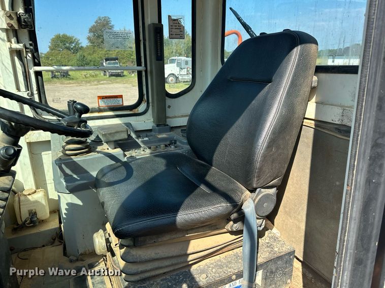 image for item EK0010 2003 Daewoo  Mega 200-III wheel loader