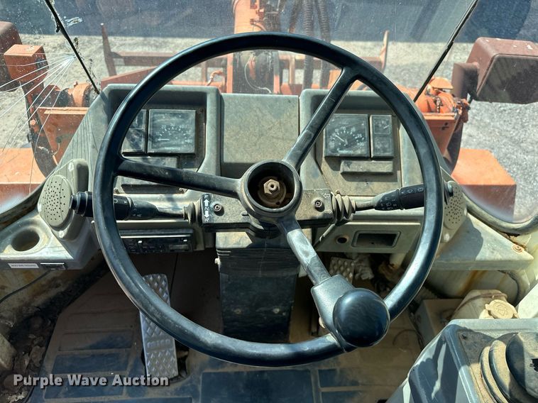 image for item EK0010 2003 Daewoo  Mega 200-III wheel loader