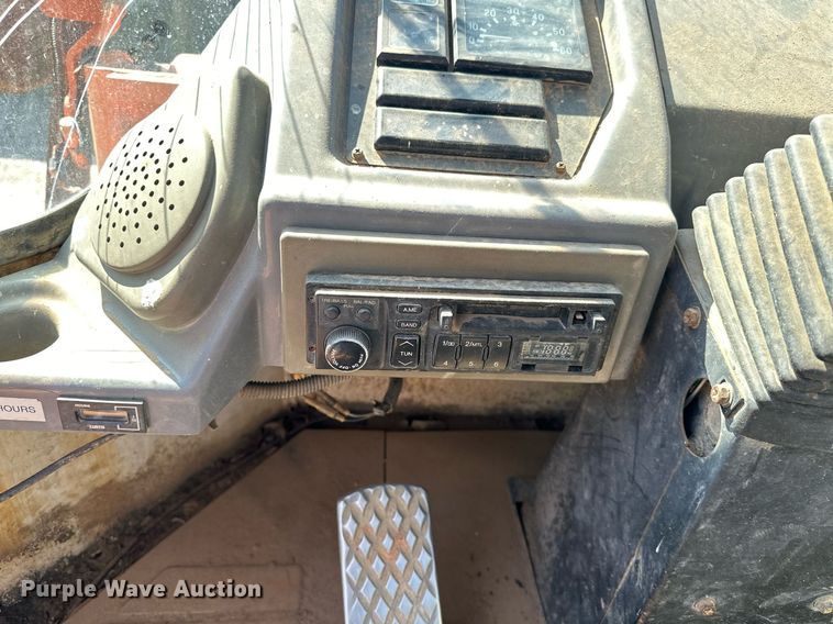 image for item EK0010 2003 Daewoo  Mega 200-III wheel loader