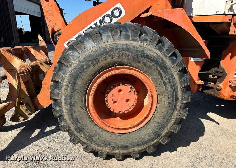 image for item EK0010 2003 Daewoo  Mega 200-III wheel loader