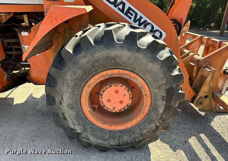 image for item EK0010 2003 Daewoo  Mega 200-III wheel loader