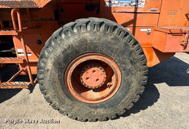 image for item EK0010 2003 Daewoo  Mega 200-III wheel loader