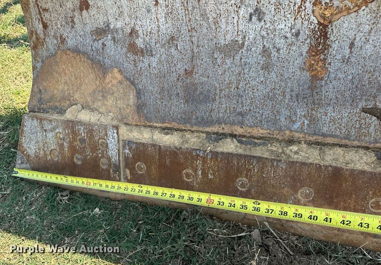 image for item EK0013 2004 Caterpillar  D6R XL dozer