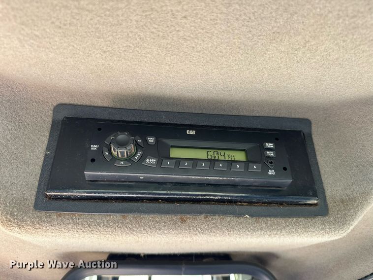 image for item EK0013 2004 Caterpillar  D6R XL dozer