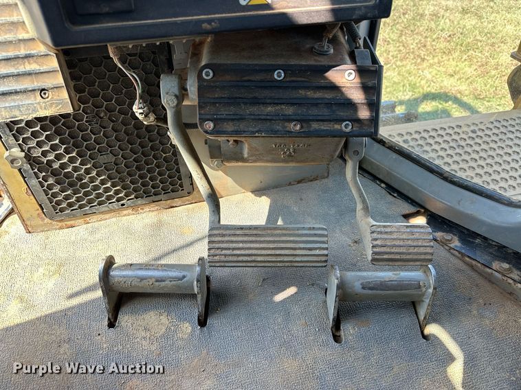 image for item EK0013 2004 Caterpillar  D6R XL dozer