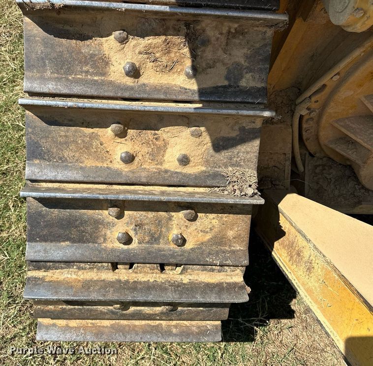 image for item EK0013 2004 Caterpillar  D6R XL dozer