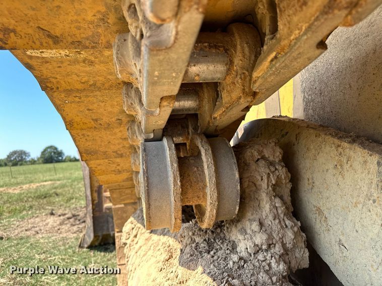 image for item EK0013 2004 Caterpillar  D6R XL dozer