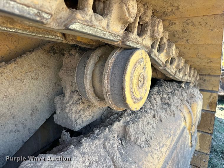 image for item EK0013 2004 Caterpillar  D6R XL dozer