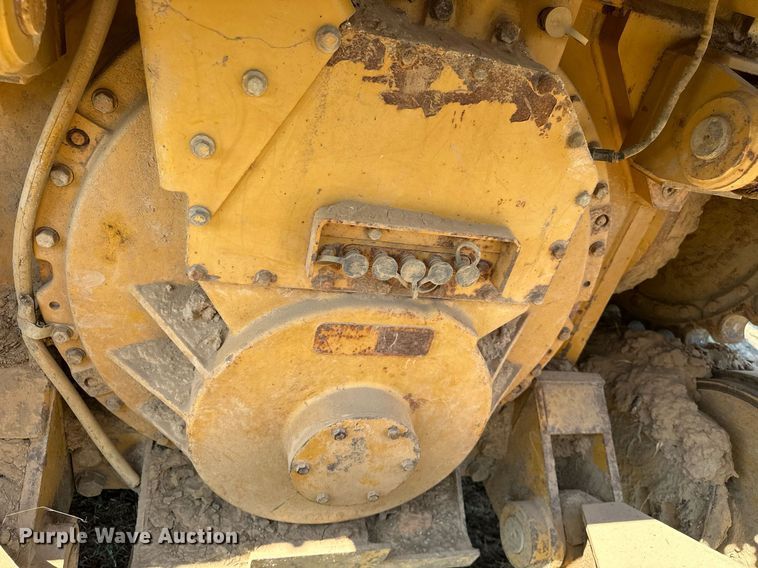 image for item EK0013 2004 Caterpillar  D6R XL dozer