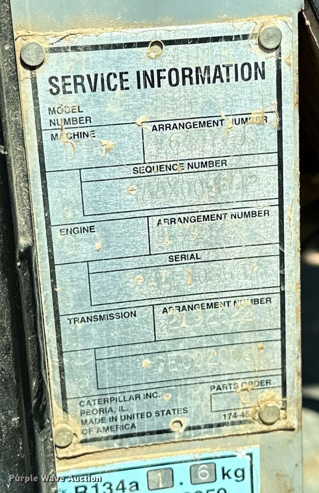 image for item EK0013 2004 Caterpillar  D6R XL dozer