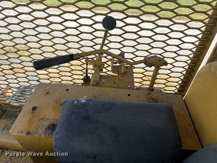 image for item EK0014 1971 Caterpillar  D5 dozer