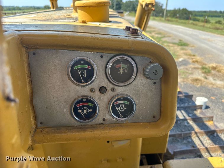 image for item EK0014 1971 Caterpillar  D5 dozer