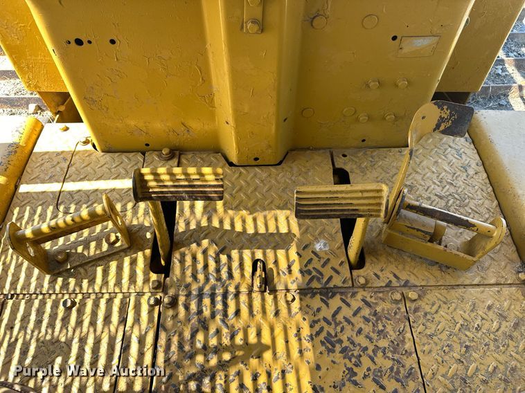 image for item EK0014 1971 Caterpillar  D5 dozer