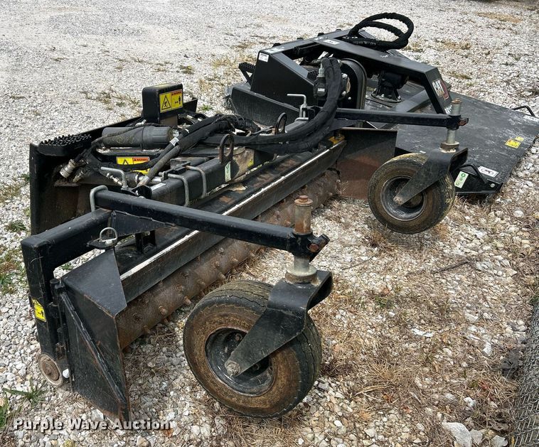 image for item EK3324 2018 Caterpillar  PR184 skid steer box rake 