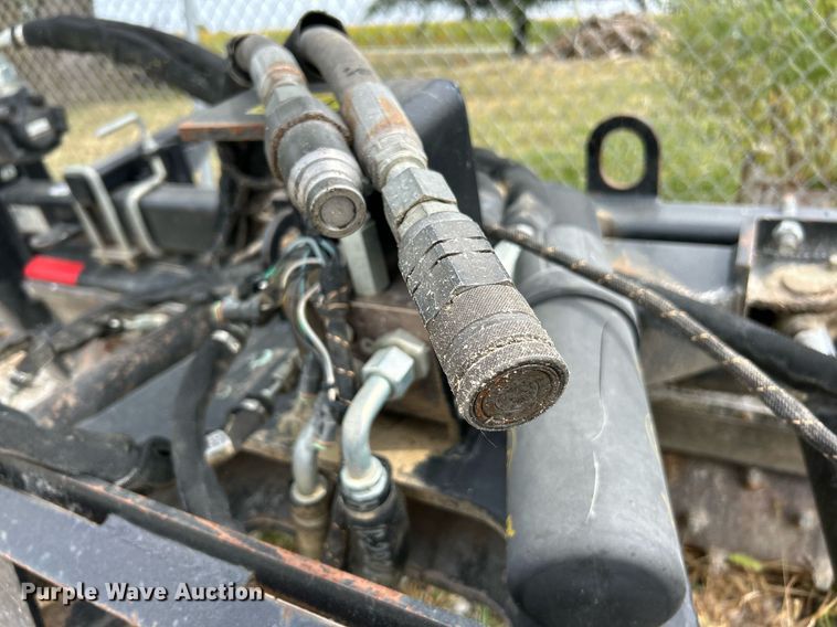 image for item EK3324 2018 Caterpillar  PR184 skid steer box rake 