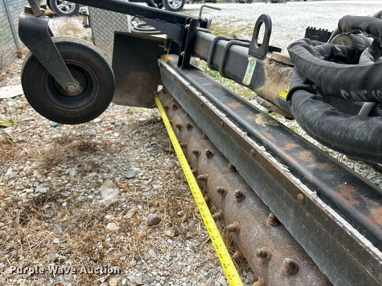 image for item EK3324 2018 Caterpillar  PR184 skid steer box rake 