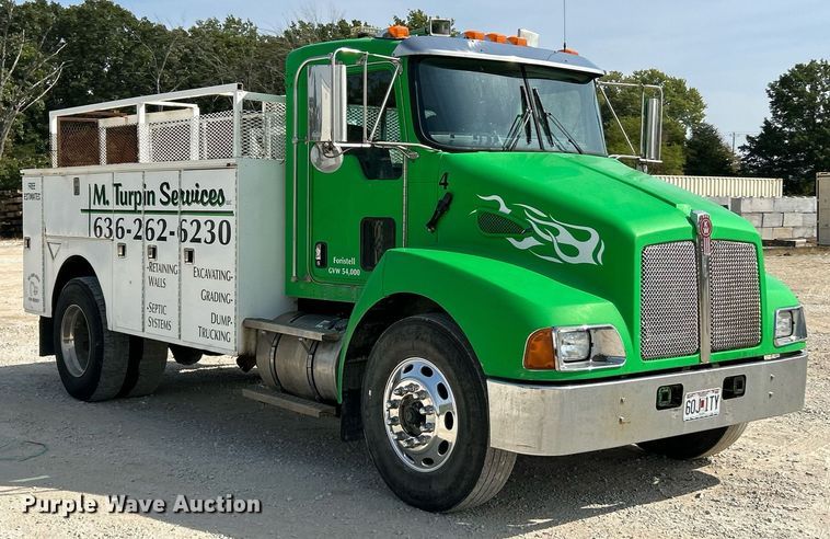 image for item EK3329 2007 Kenworth  T300 utility / service truck