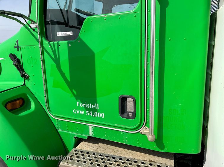 image for item EK3329 2007 Kenworth  T300 utility / service truck