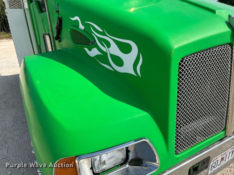 image for item EK3329 2007 Kenworth  T300 utility / service truck