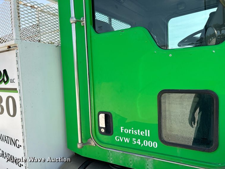 image for item EK3329 2007 Kenworth  T300 utility / service truck