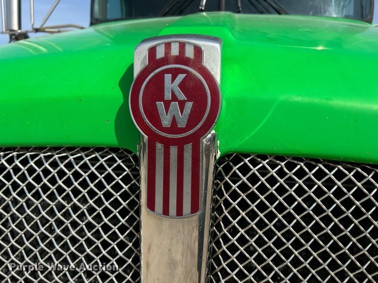 image for item EK3329 2007 Kenworth  T300 utility / service truck