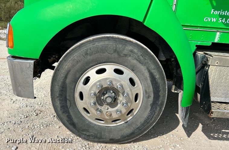 image for item EK3329 2007 Kenworth  T300 utility / service truck